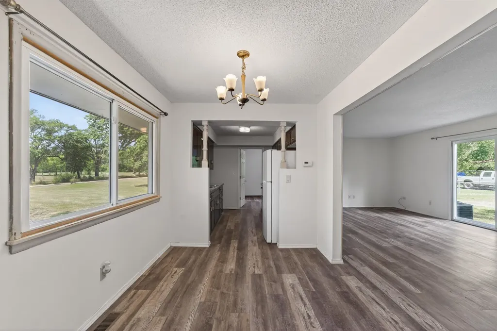 1600 E 87th Street S Haysville KS 67060