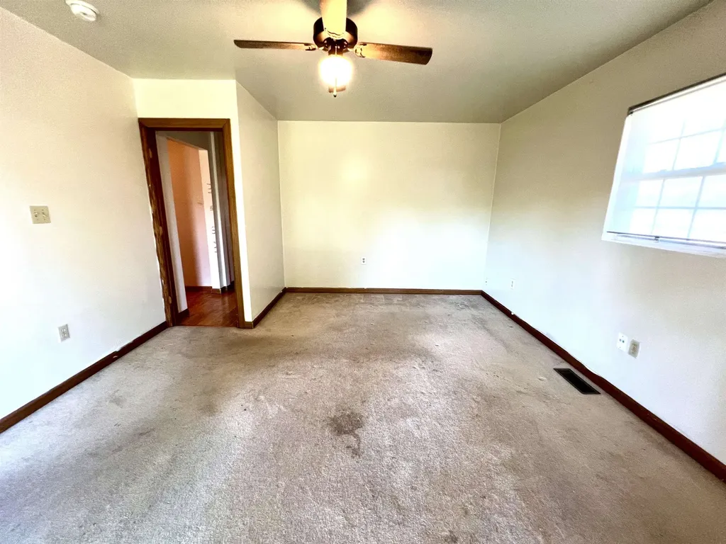 1124 N 7th Arkansas City KS 67005