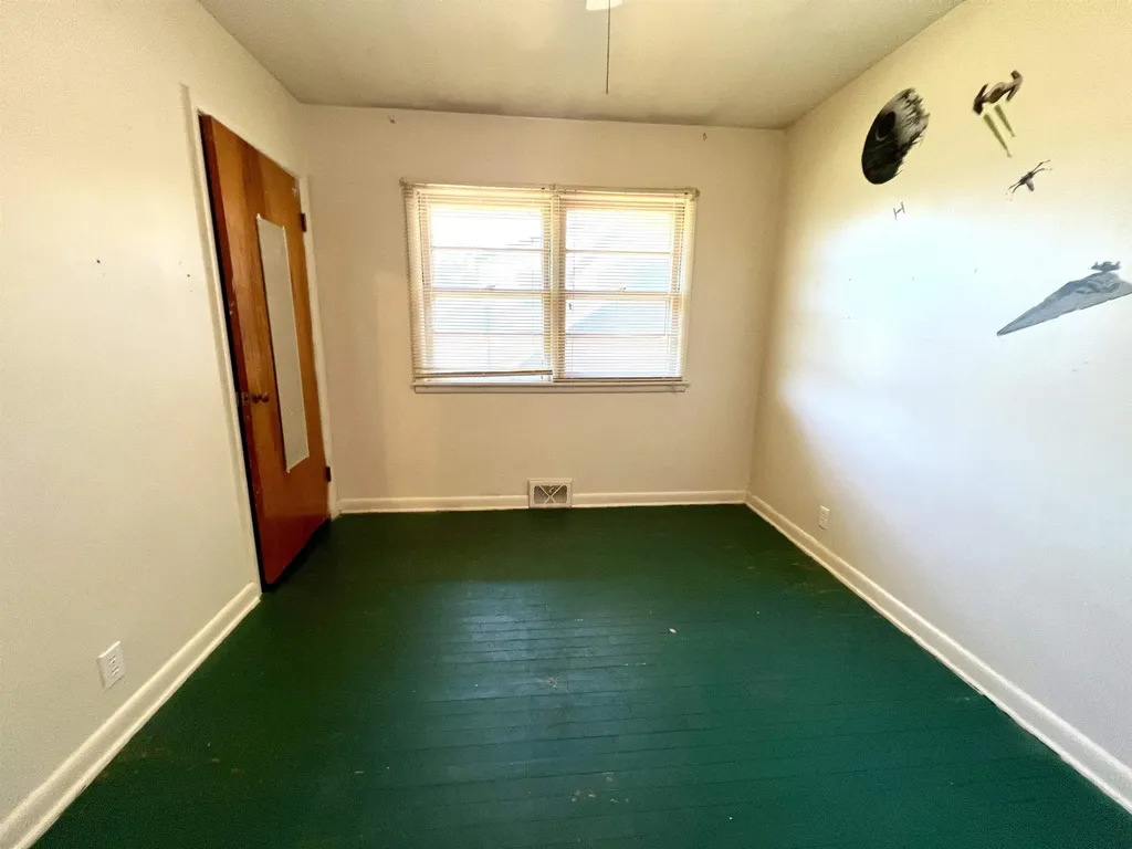 1124 N 7th Arkansas City KS 67005