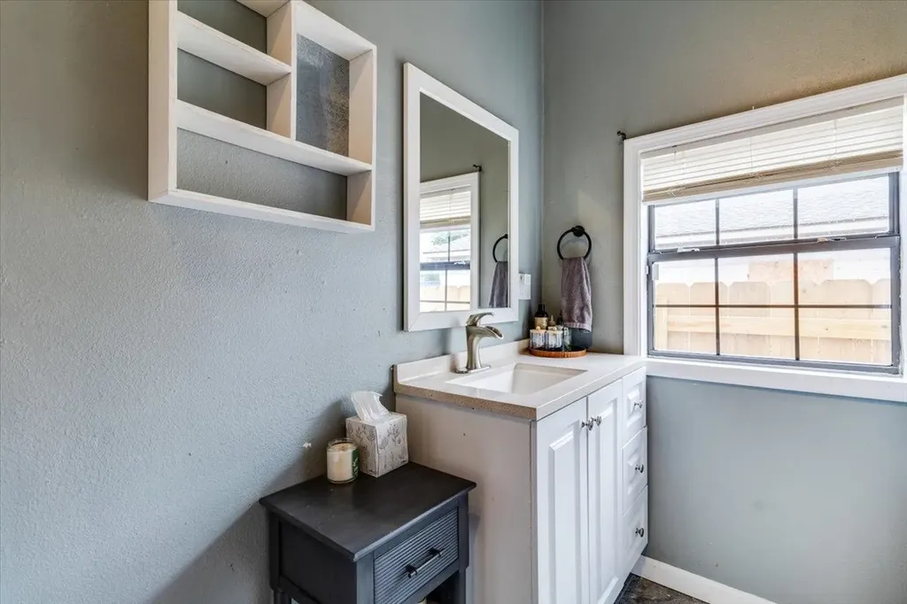 342 S Illinois Street Wichita KS 67213