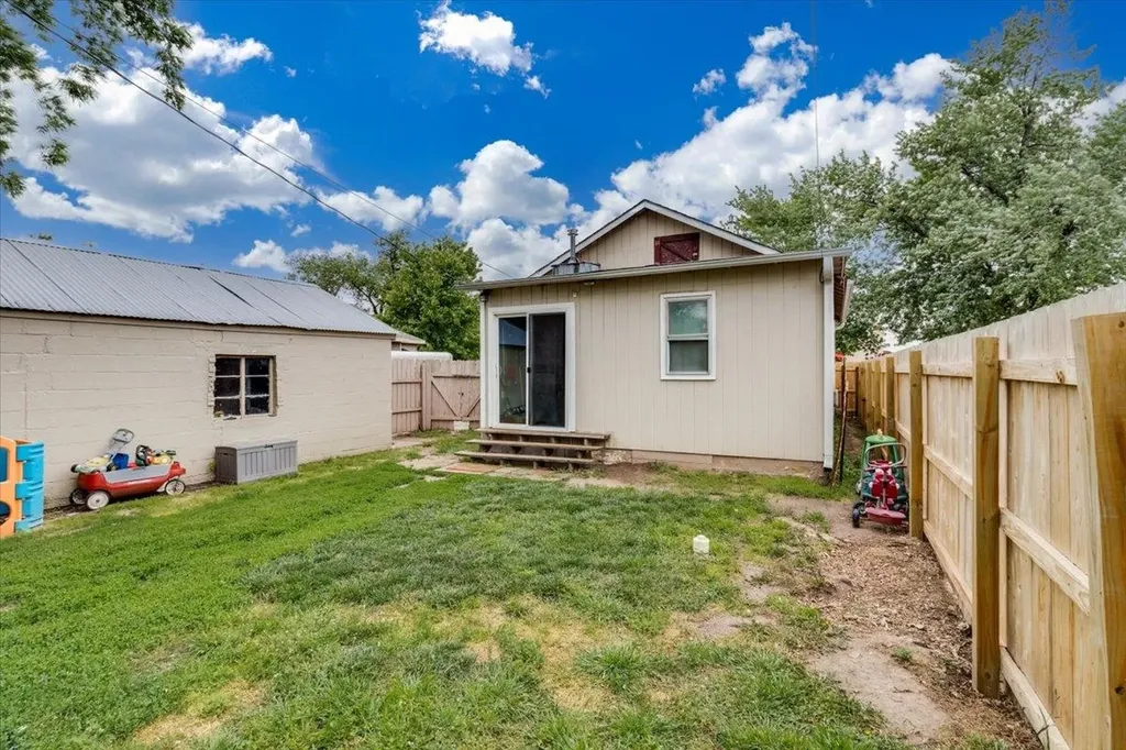 342 S Illinois Street Wichita KS 67213