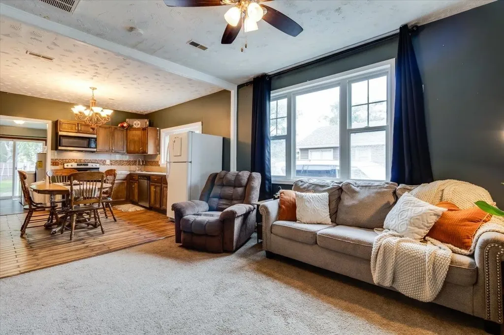 342 S Illinois Street Wichita KS 67213