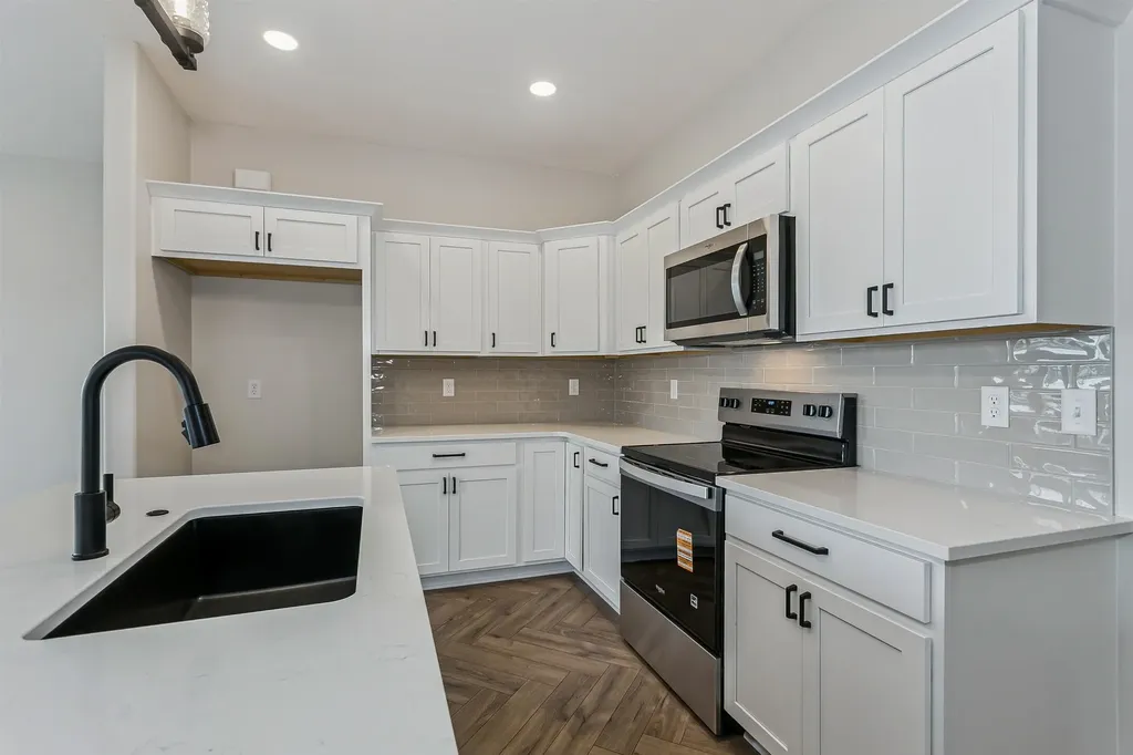 1113 W Trek Circle Goddard KS 67052