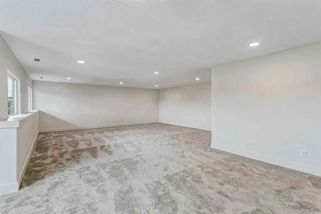 1113 W Trek Circle Goddard KS 67052