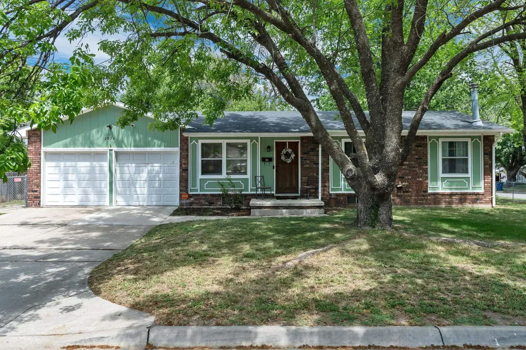 Wichita KS, 2902 W 30th Street S