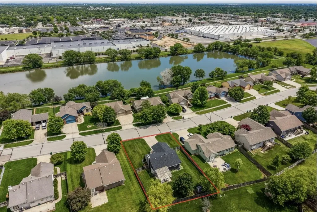 2427 N Parkdale Wichita KS 67205