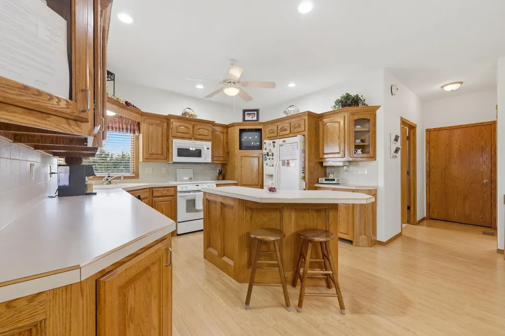 125 N 263rd Garden Plain KS 67050