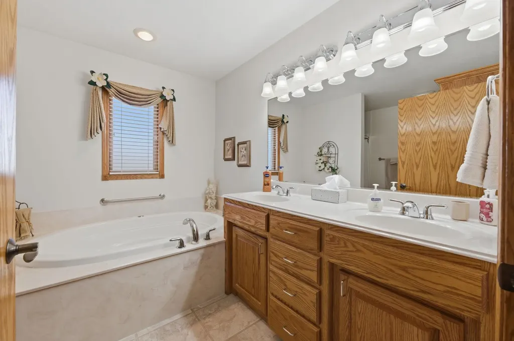 125 N 263rd Garden Plain KS 67050