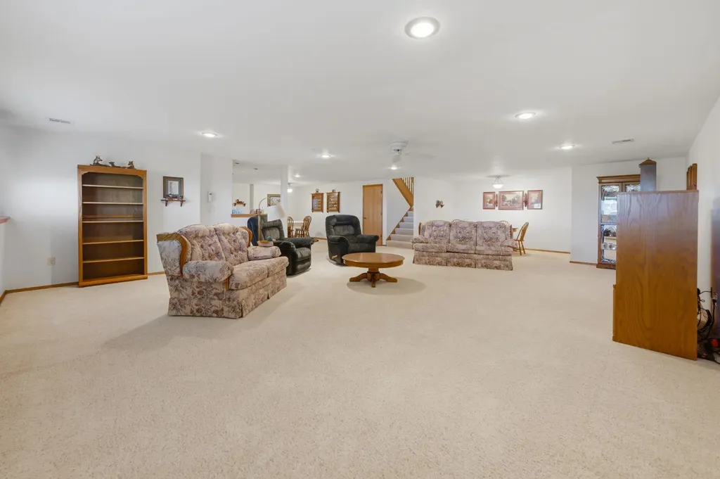 125 N 263rd Garden Plain KS 67050
