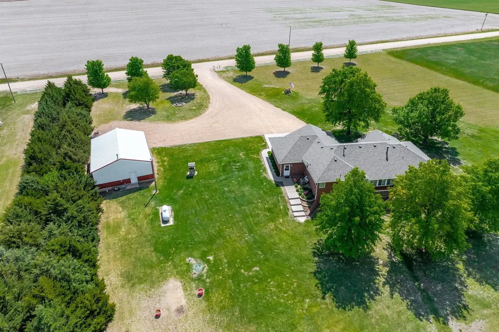 125 N 263rd Garden Plain KS 67050