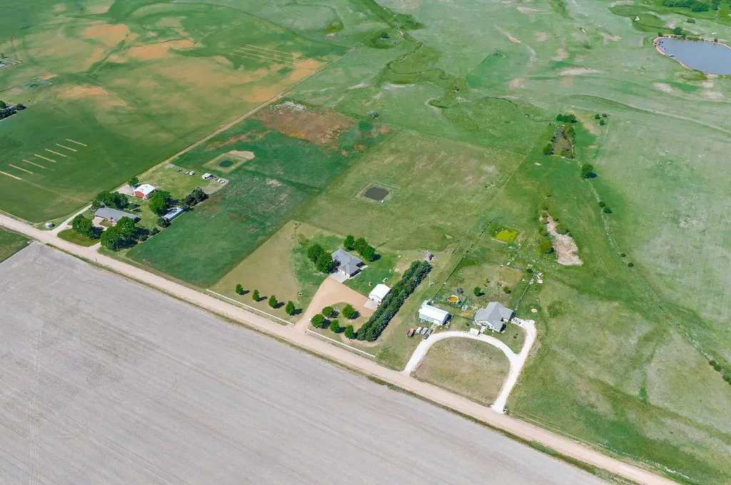 125 N 263rd Garden Plain KS 67050