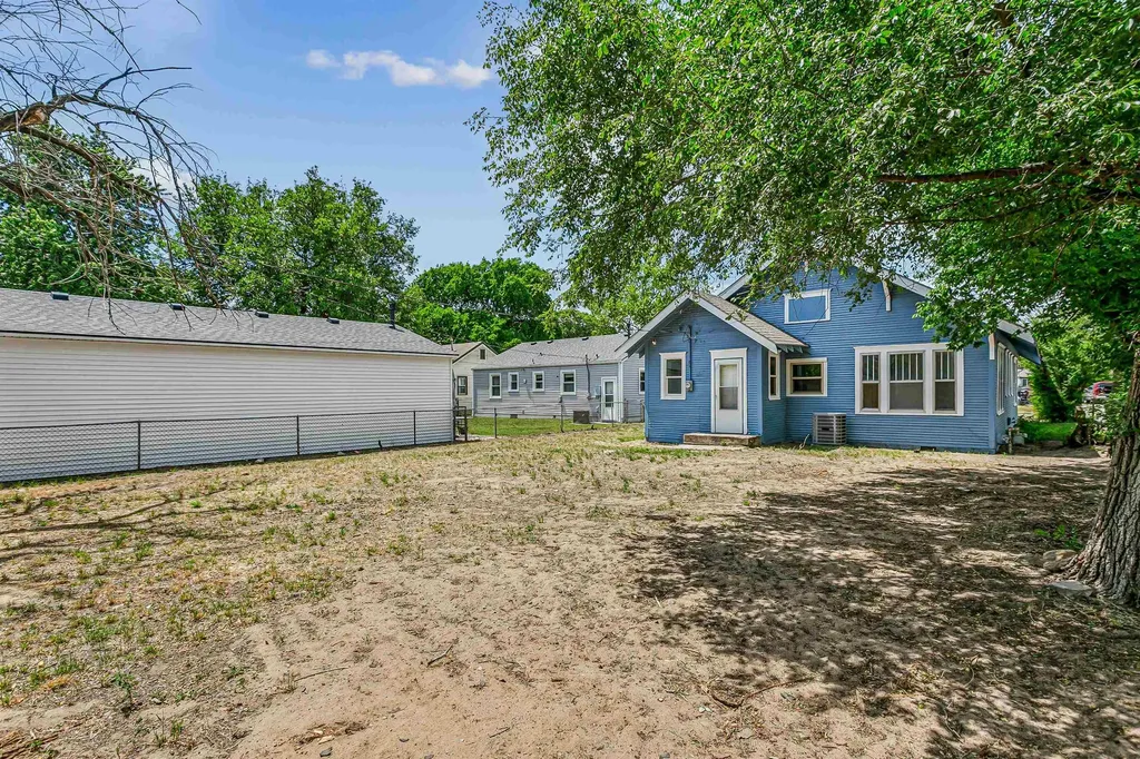2122 S Exchange Street Wichita KS 67213