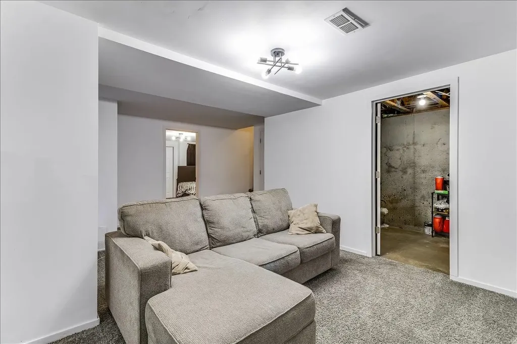 2213 N Fallen Tree Court Derby KS 67037