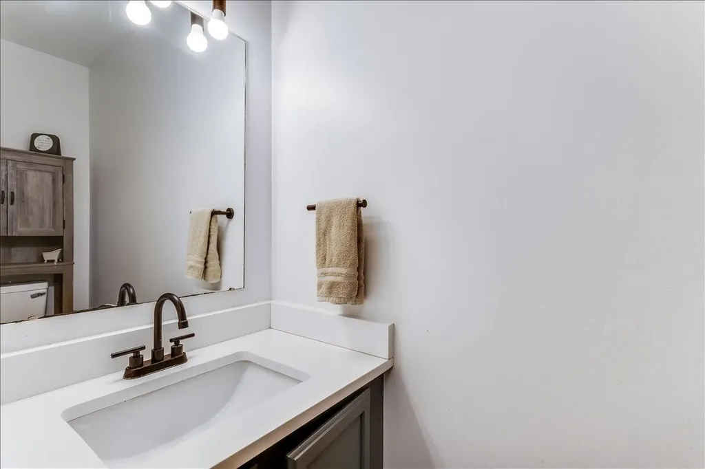 2213 N Fallen Tree Court Derby KS 67037