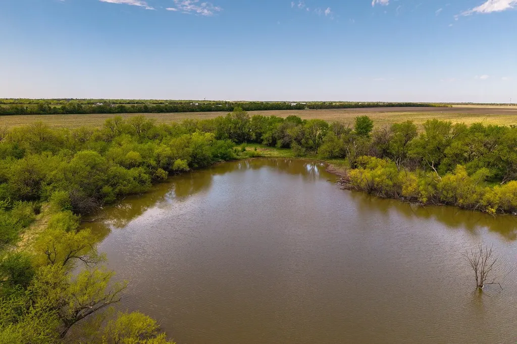 41+/- Acres At E 47th St S & S 127th Street E Derby KS 67037