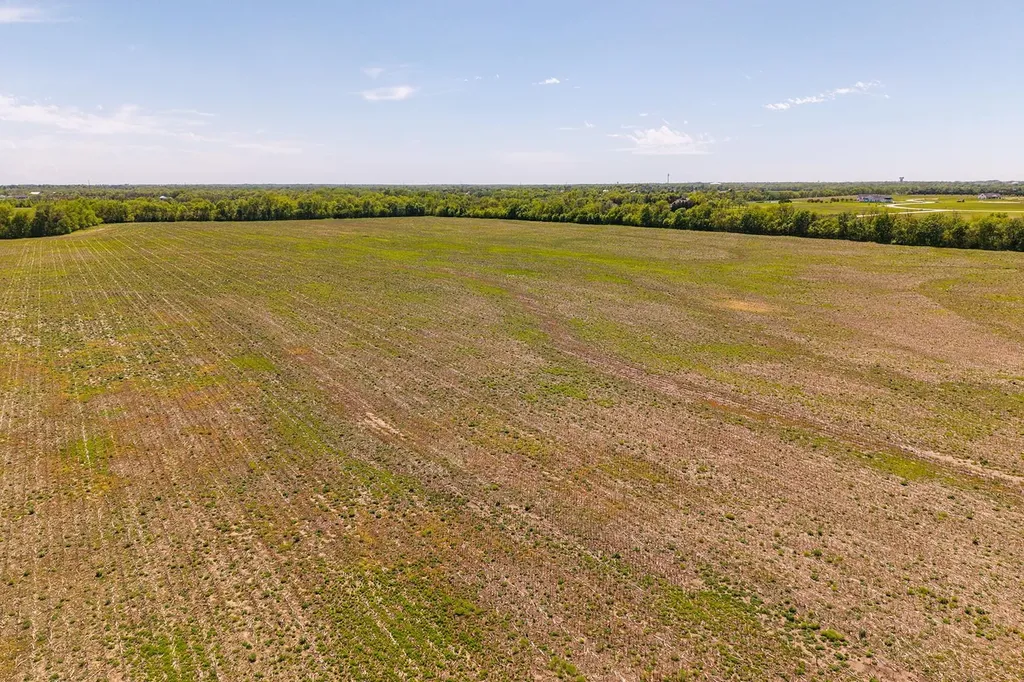 31+/- Acres At E 47th St S & S 127th Street E Derby KS 67037