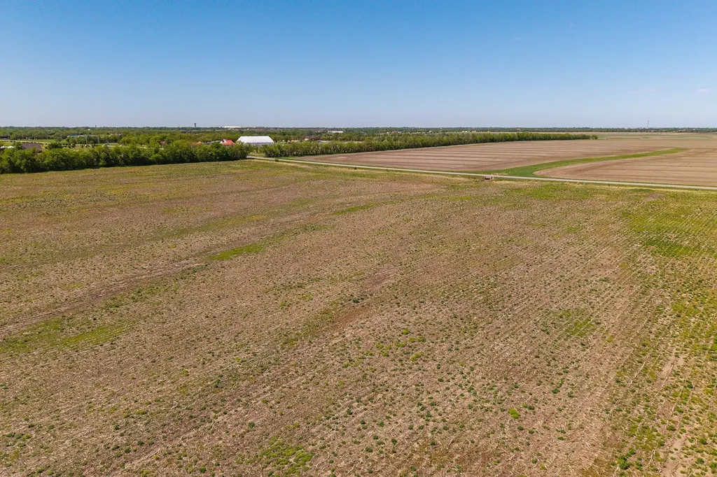 31+/- Acres At E 47th St S & S 127th Street E Derby KS 67037