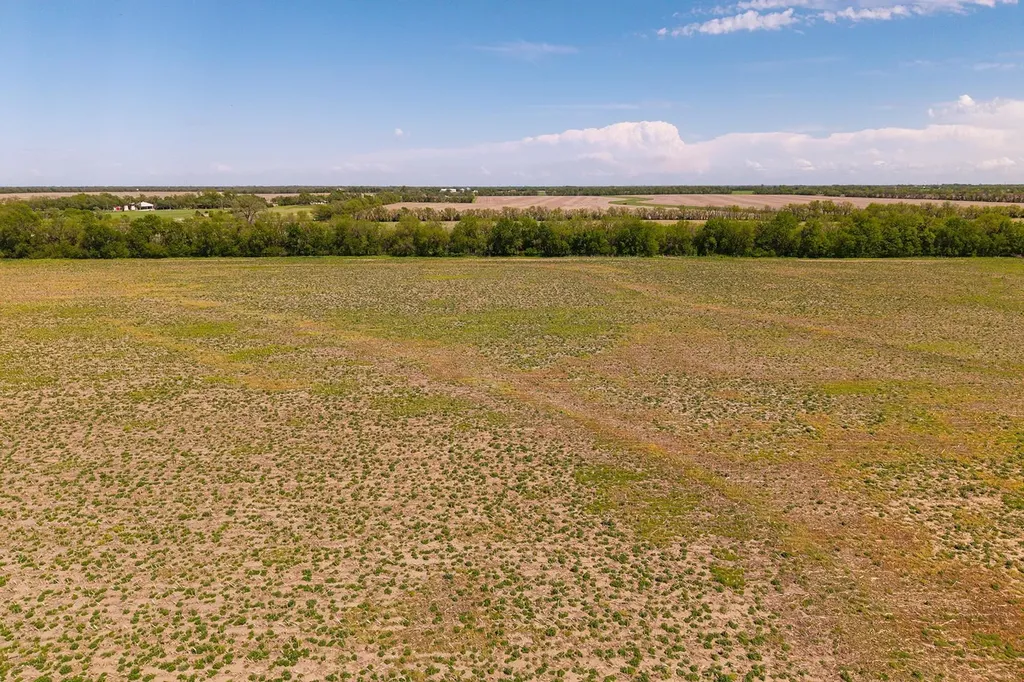 20+/- Acres At E 47th St S & S 127th Street E Derby KS 67037