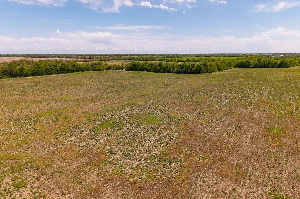 20+/- Acres At E 47th St S & S 127th Street E Derby KS 67037