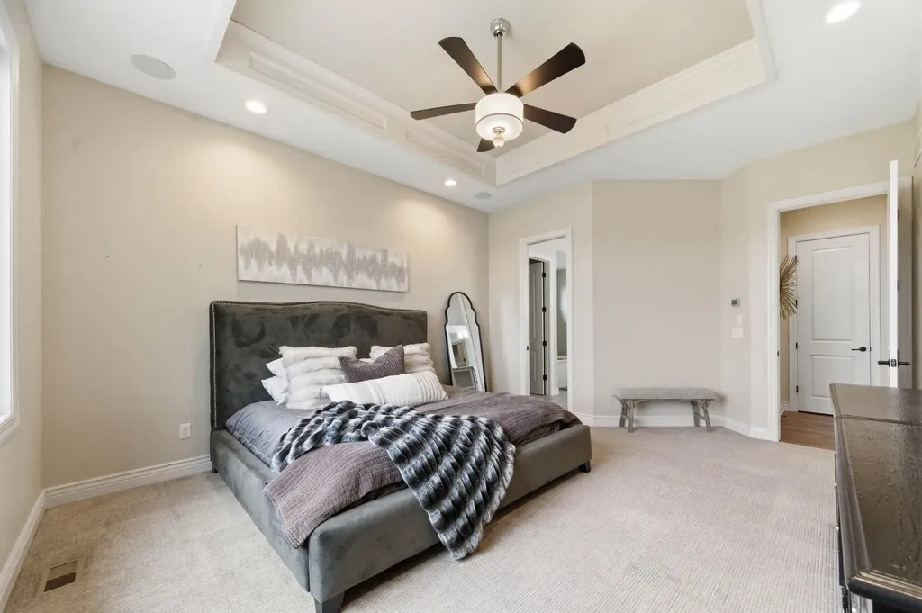 2509 N Paradise Circle Wichita KS 67205