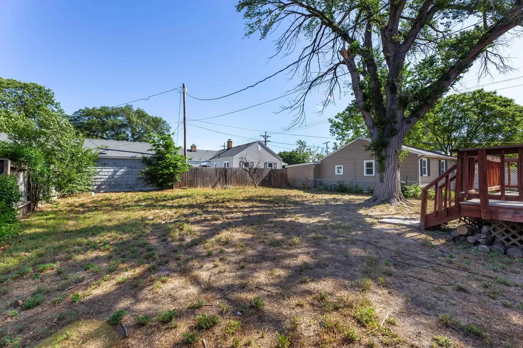 202 W 25th Avenue Hutchinson KS 67502