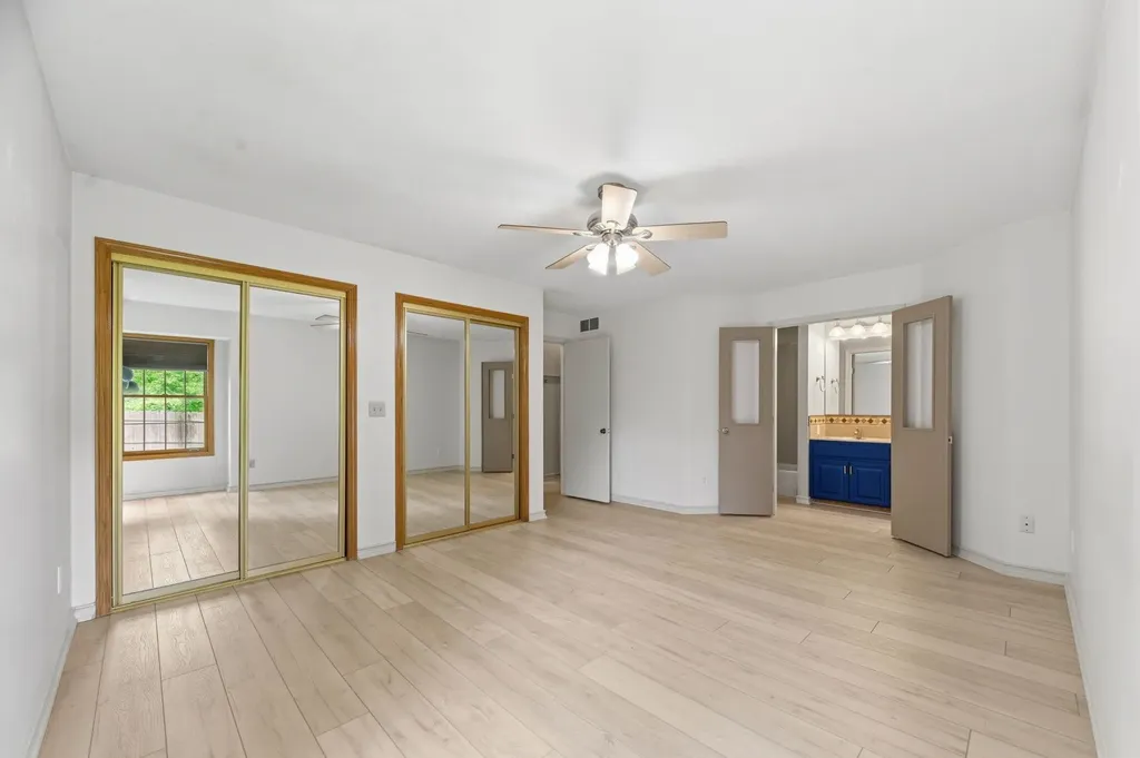 1226 N Briarwood Court Derby KS 67037