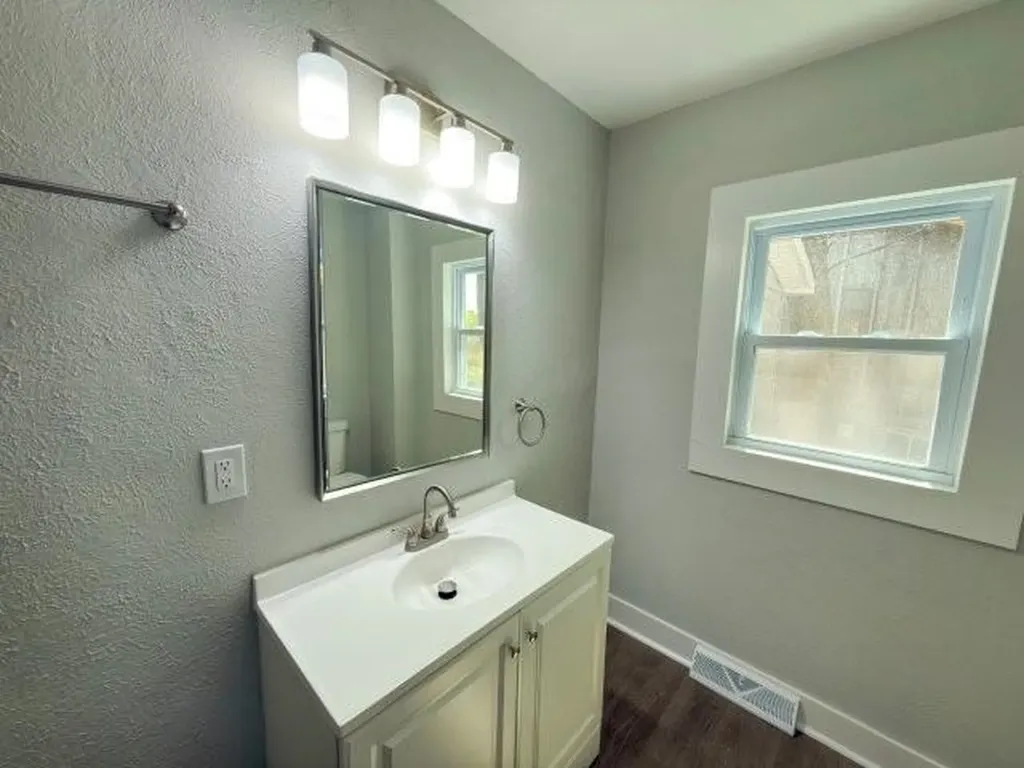 1018 N Jefferson Avenue Wellington KS 67152