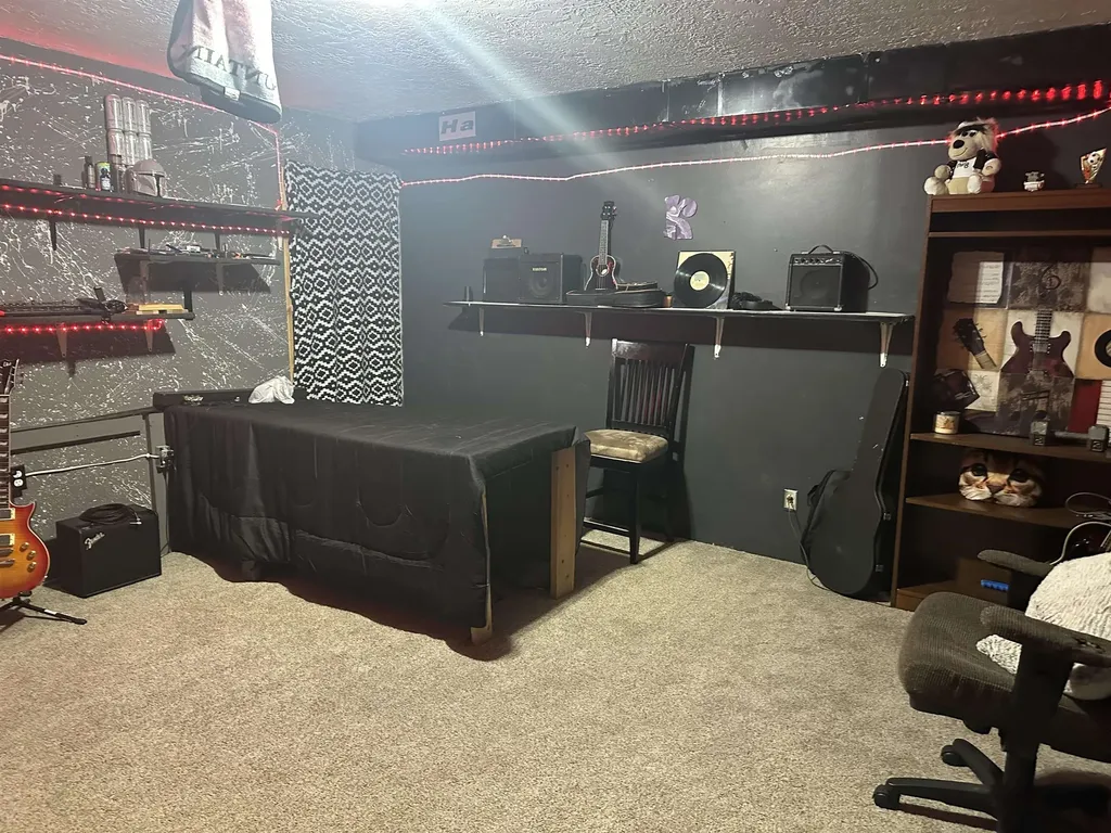 2 Crown Circle Anthony KS 67003