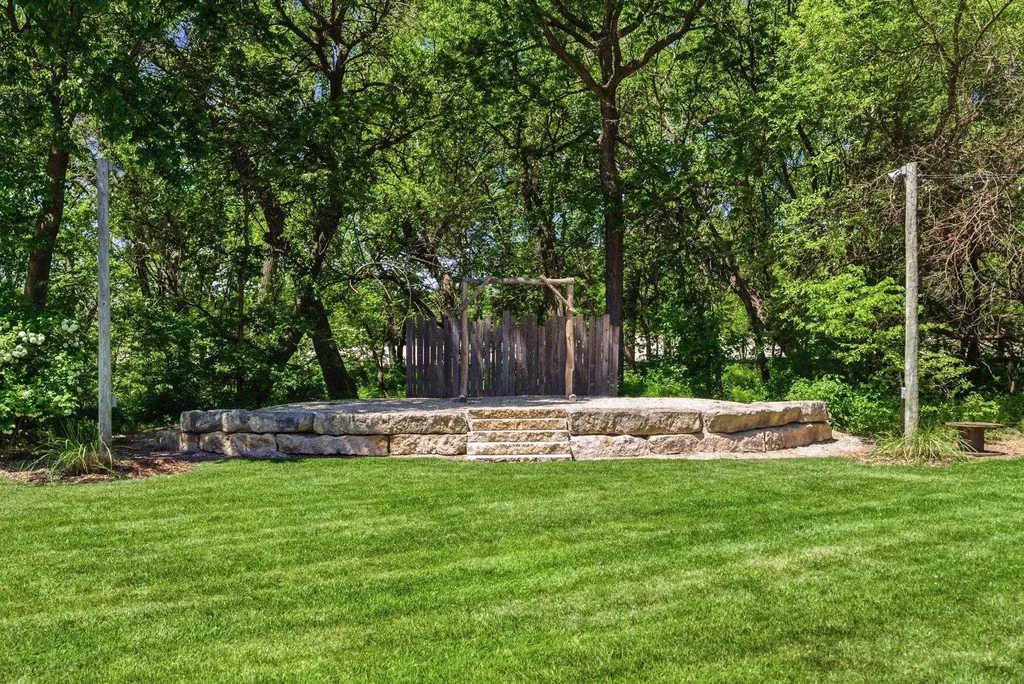 2959 Arapaho Road Hesston KS 67062