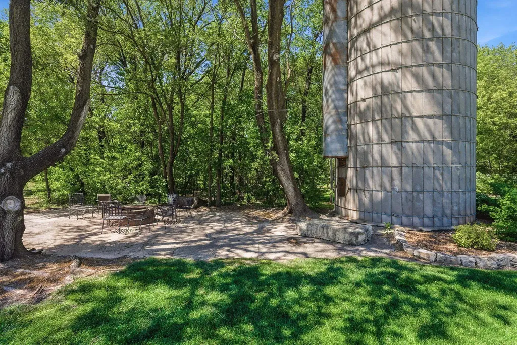 2959 Arapaho Road Hesston KS 67062