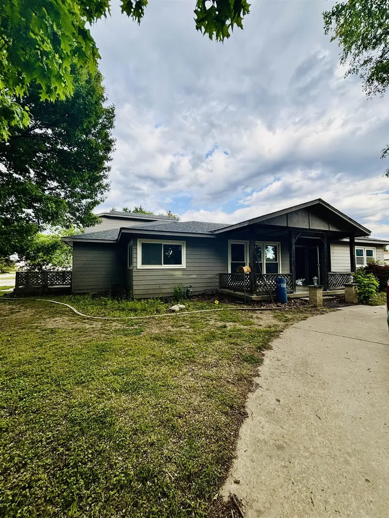 4600 S Laura Street Wichita KS 67216
