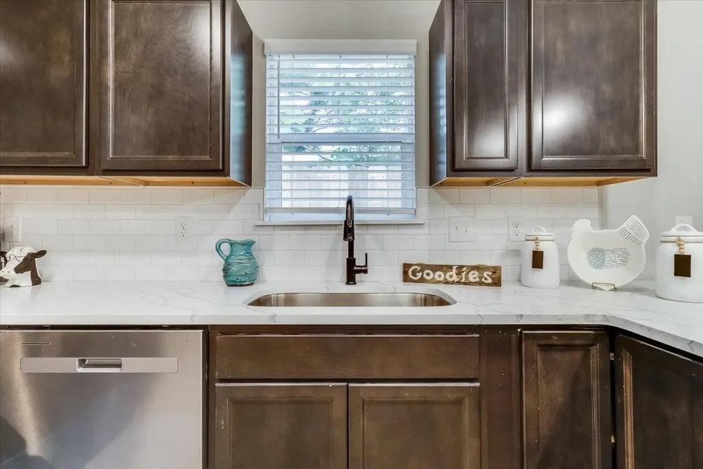 1932 S Mosley Wichita KS 67211