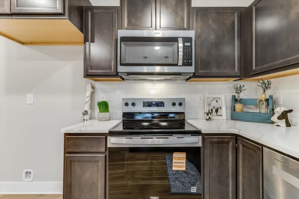 1932 S Mosley Wichita KS 67211