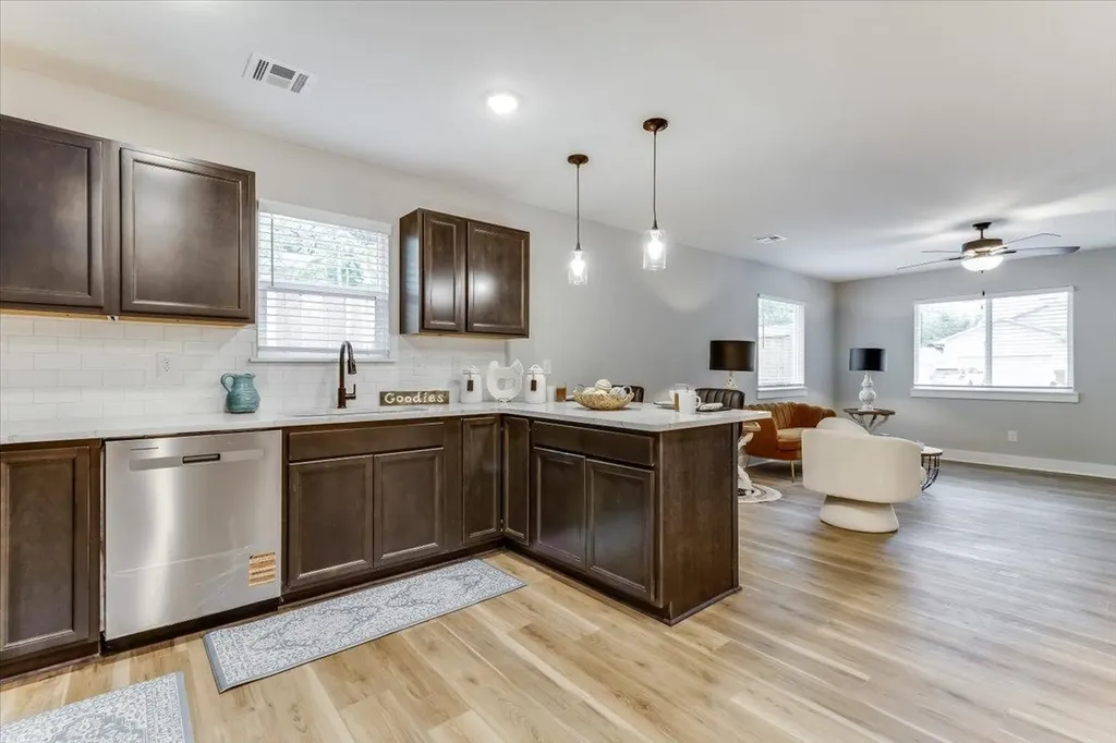 1932 S Mosley Wichita KS 67211