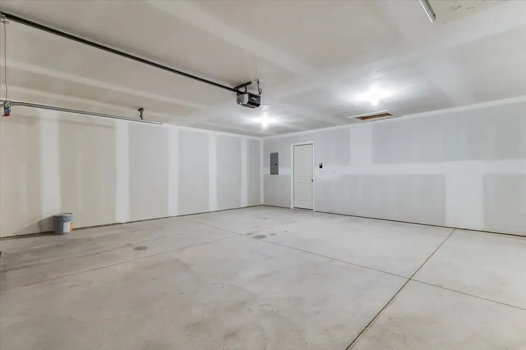 1932 S Mosley Wichita KS 67211