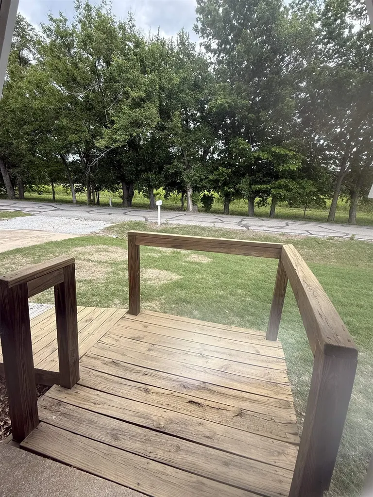 5461 N Delaware Wichita KS 67204