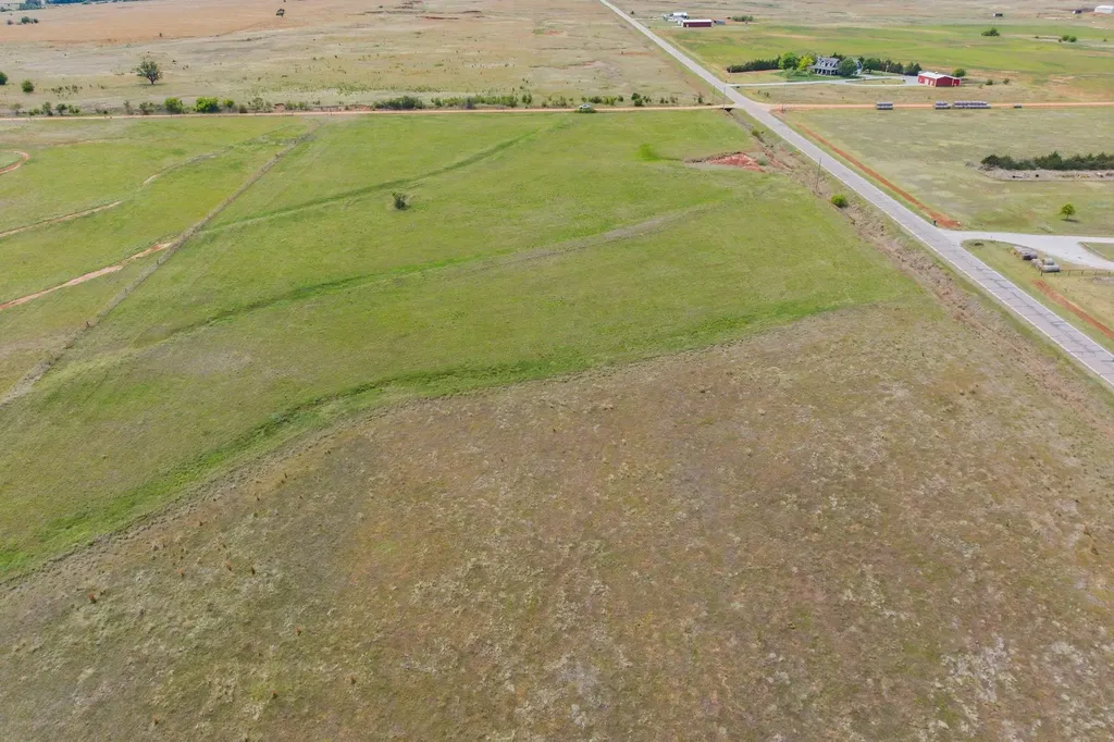 14311 SE 60 Street Norwich KS 67118