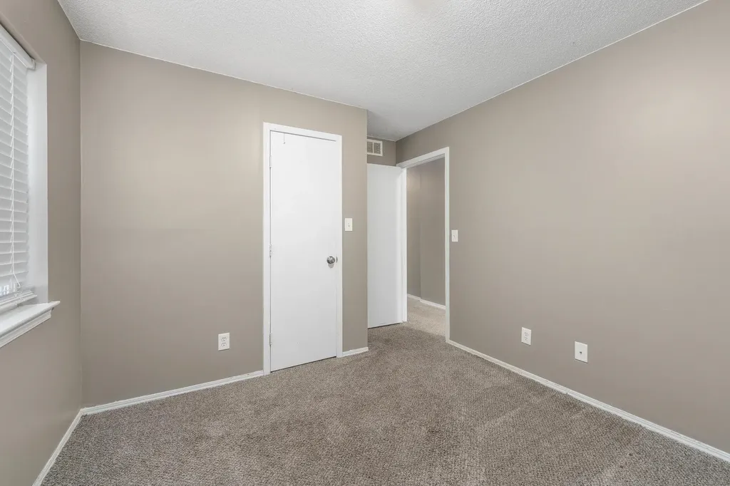 1323 S Main Street Wichita KS 67213