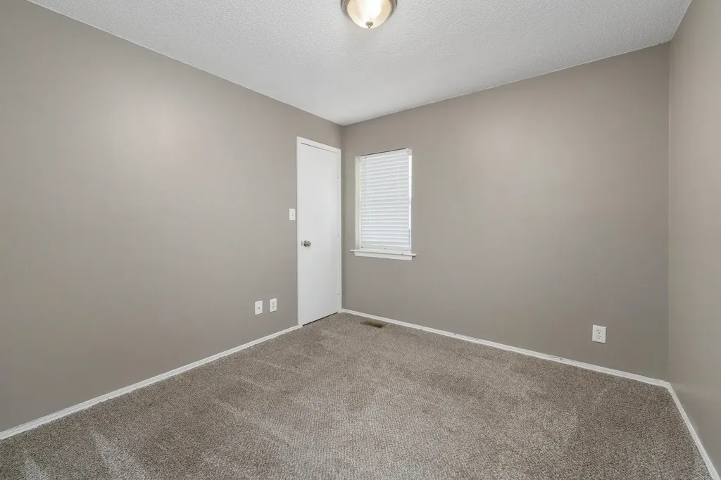 1323 S Main Street Wichita KS 67213