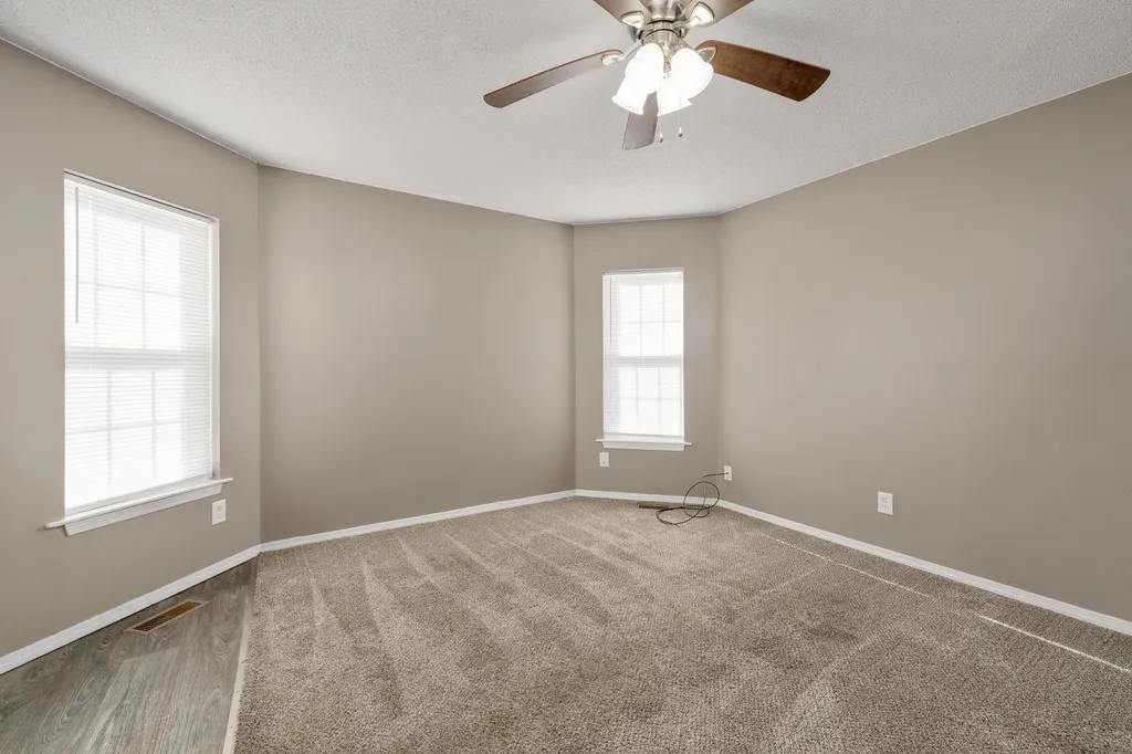 1323 S Main Street Wichita KS 67213