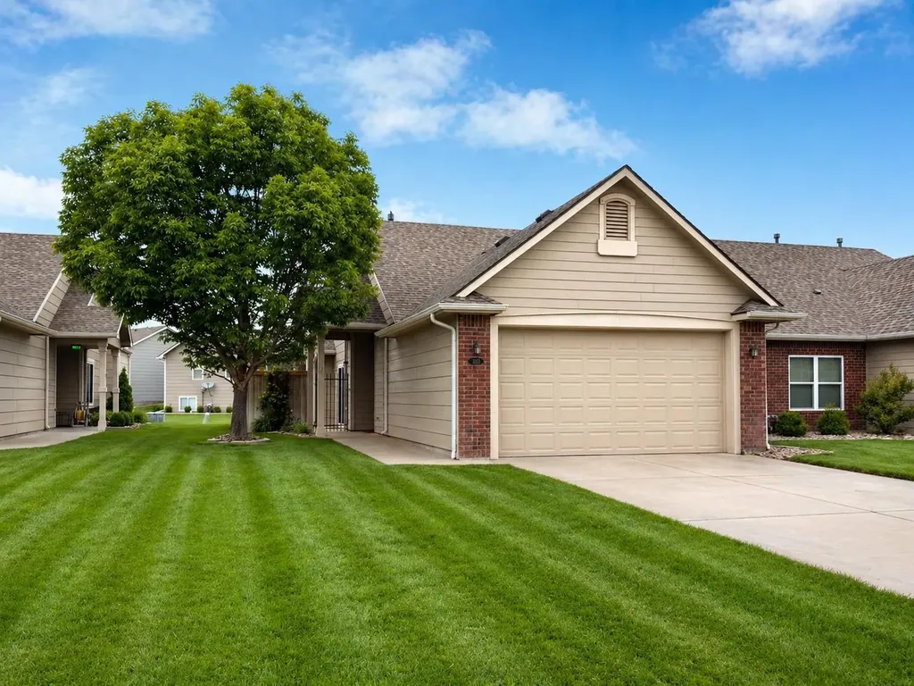 3113 N Westwind Bay Street Wichita KS 67205