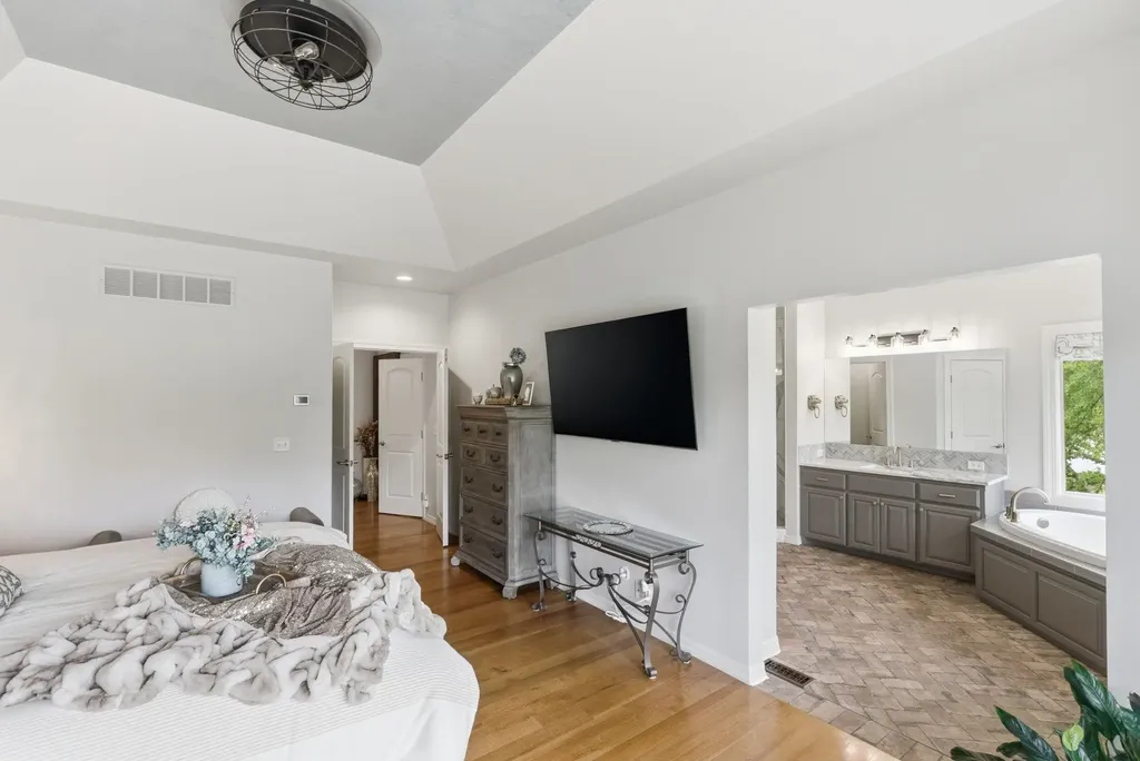 2009 W Harborlight Court Wichita KS 67204