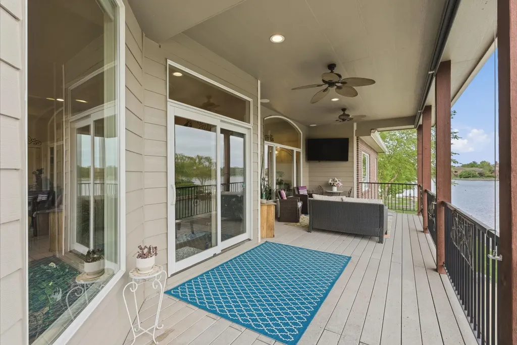 2009 W Harborlight Court Wichita KS 67204