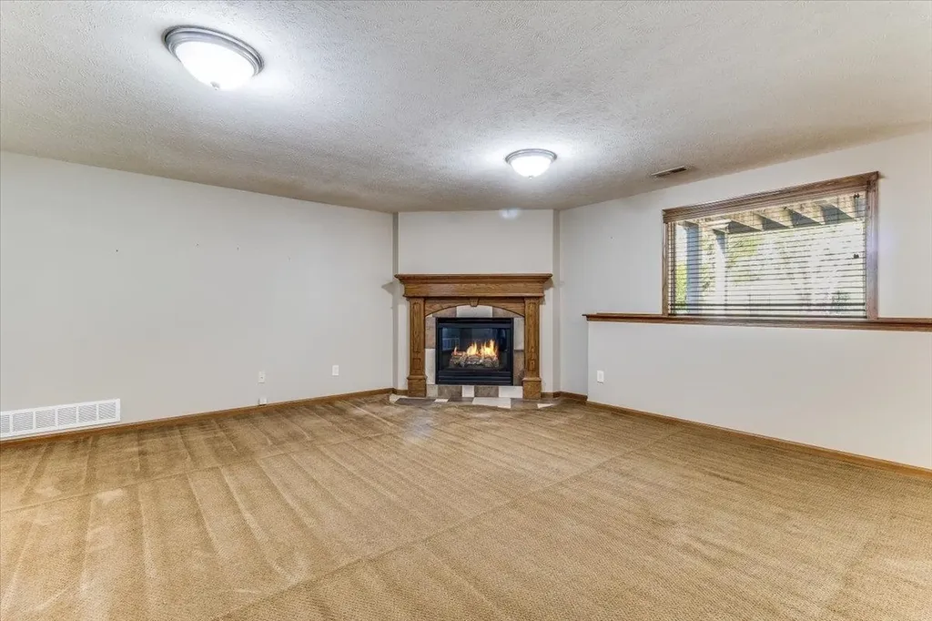 10022 W Westlakes Court Wichita KS 67205-5233
