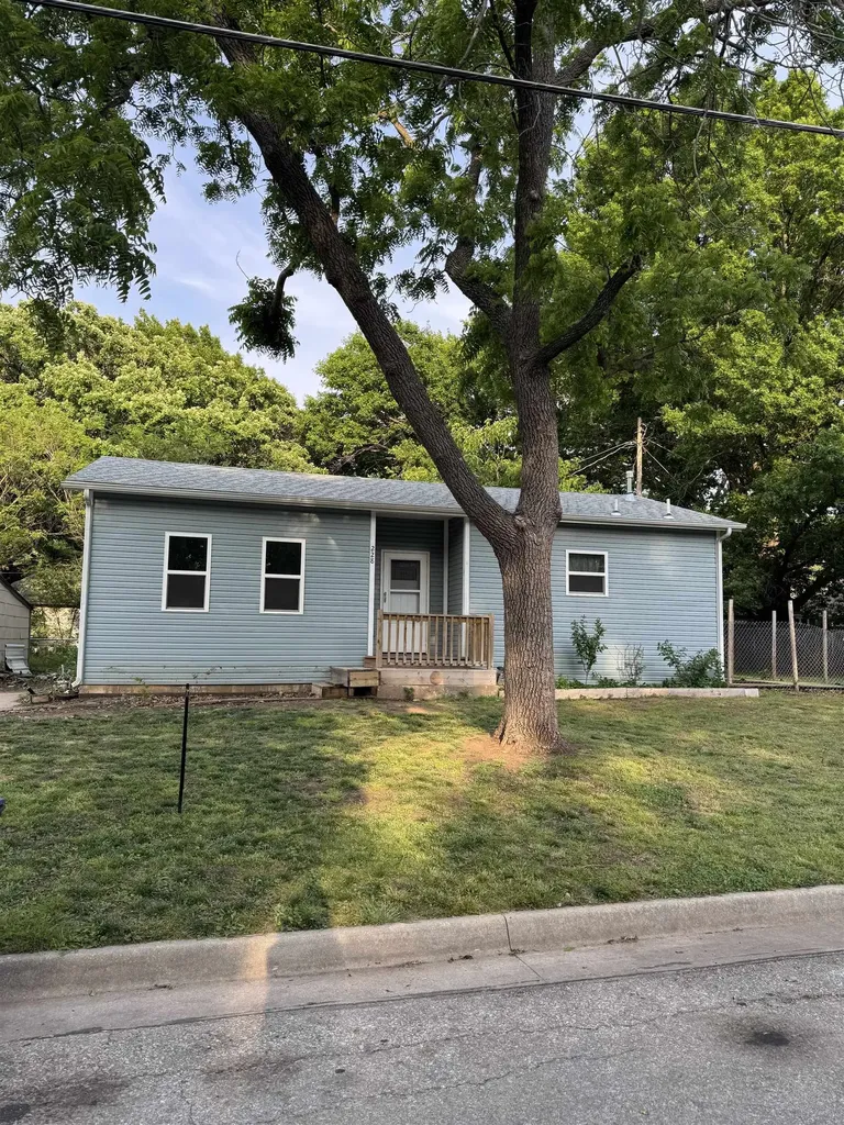228 N Alleghany Street El Dorado KS 67042