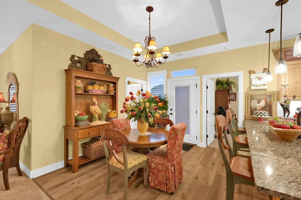 4965 N Indian Oak Street Bel Aire KS 67226