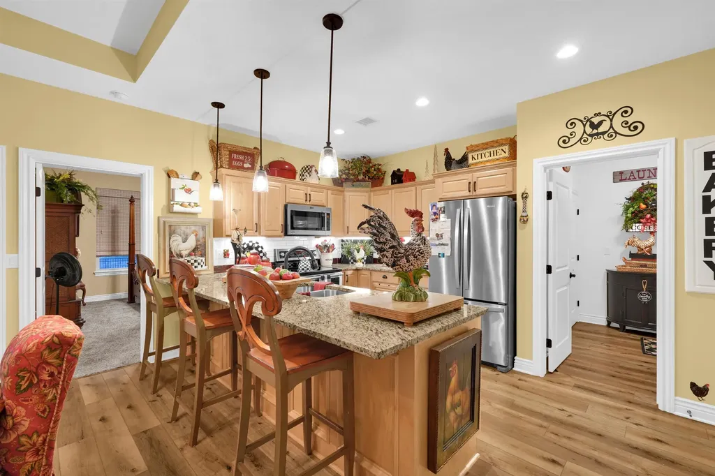 4965 N Indian Oak Street Bel Aire KS 67226