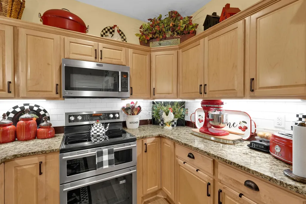 4965 N Indian Oak Street Bel Aire KS 67226
