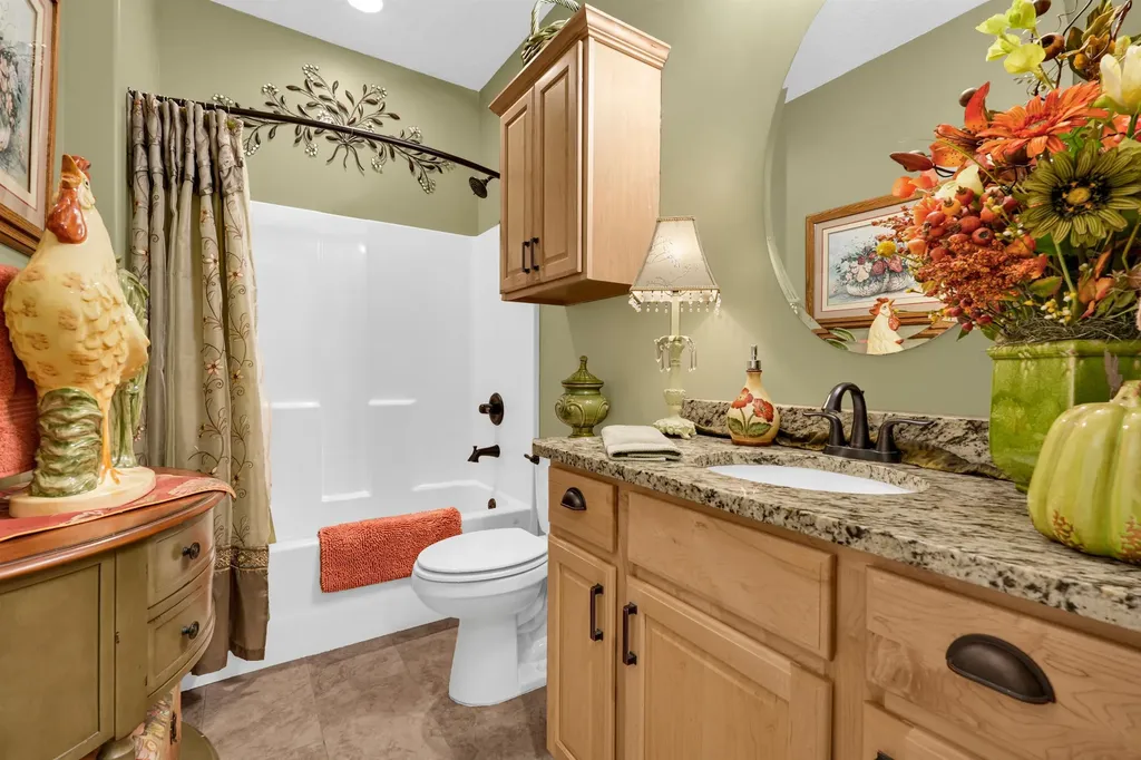 4965 N Indian Oak Street Bel Aire KS 67226