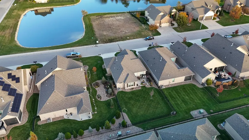 4965 N Indian Oak Street Bel Aire KS 67226